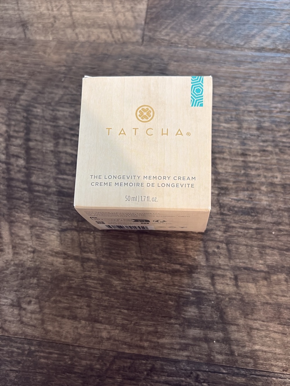 Tatcha The Longevity Memory Cream – cream with teal accent